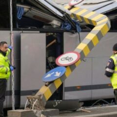 Δυστύχημα στο Βουκουρέστι: Οι Έλληνες επιβάτες στρέφονται κατά των ρουμανικών αρχών και των ταξιδιωτικών γραφείων (βίντεο)